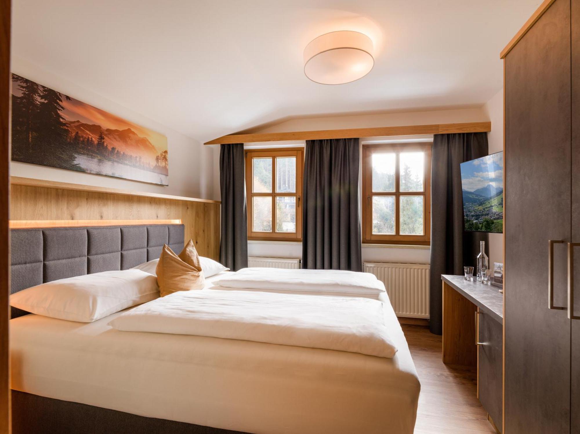 Hotel Kroneck Kirchberg in Tirol Exterior photo