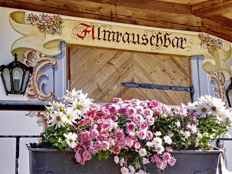 Hotel Kroneck Kirchberg in Tirol Exterior photo