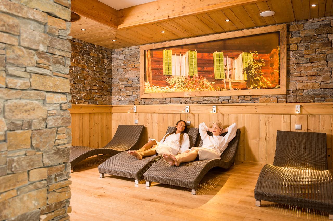 Hotel Kroneck Kirchberg in Tirol Exterior photo